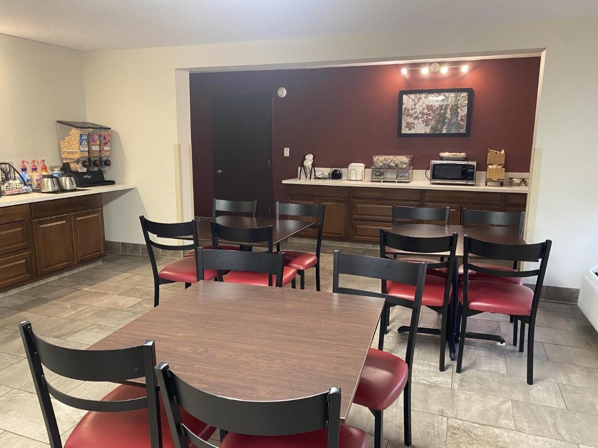 罗阿诺克阿皮兹红顶酒店 罗阿诺克拉皮兹 外观 照片
